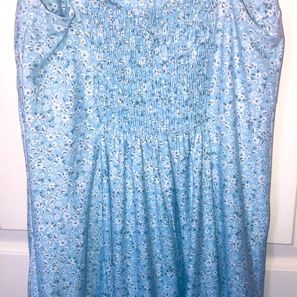 LILLY’S: Great Blue w/Floral Pattern-Summer Mini Dress. Size Large (11/13). - Picture 2 of 4